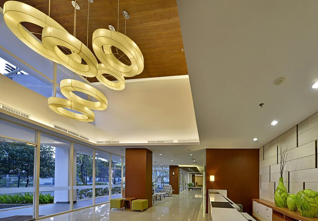 Whiz Prime Hotel Pajajaran Bogor Ngoại thất bức ảnh