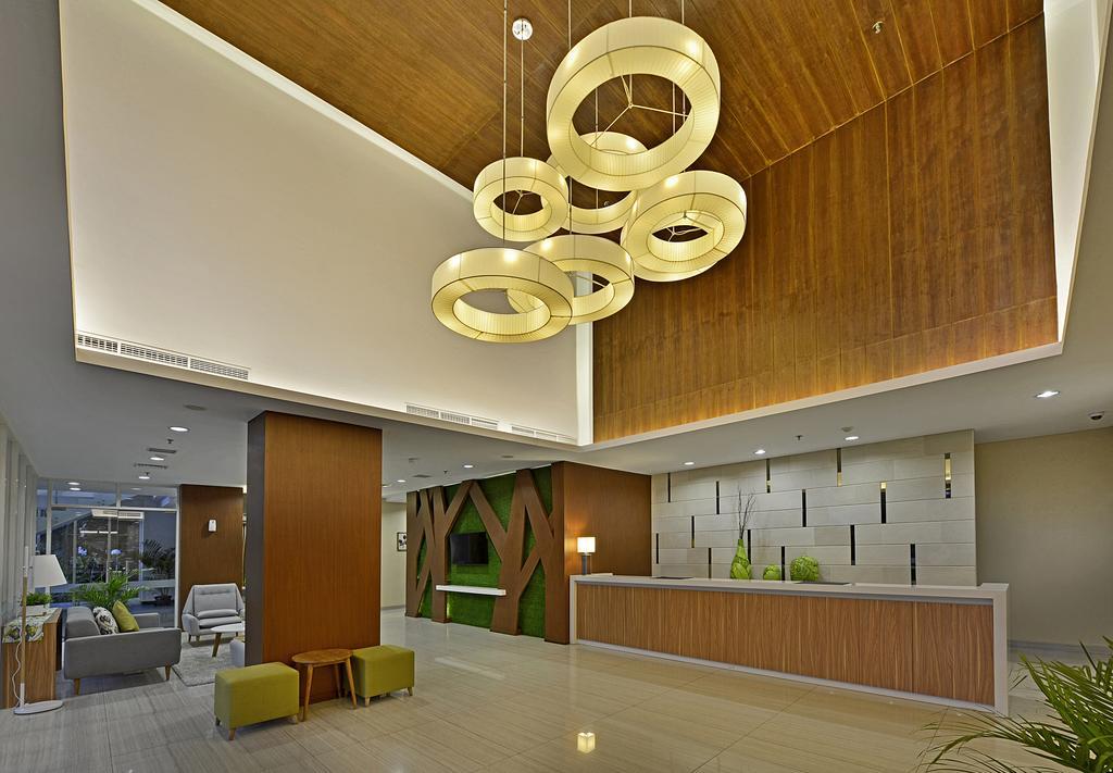 Whiz Prime Hotel Pajajaran Bogor Ngoại thất bức ảnh