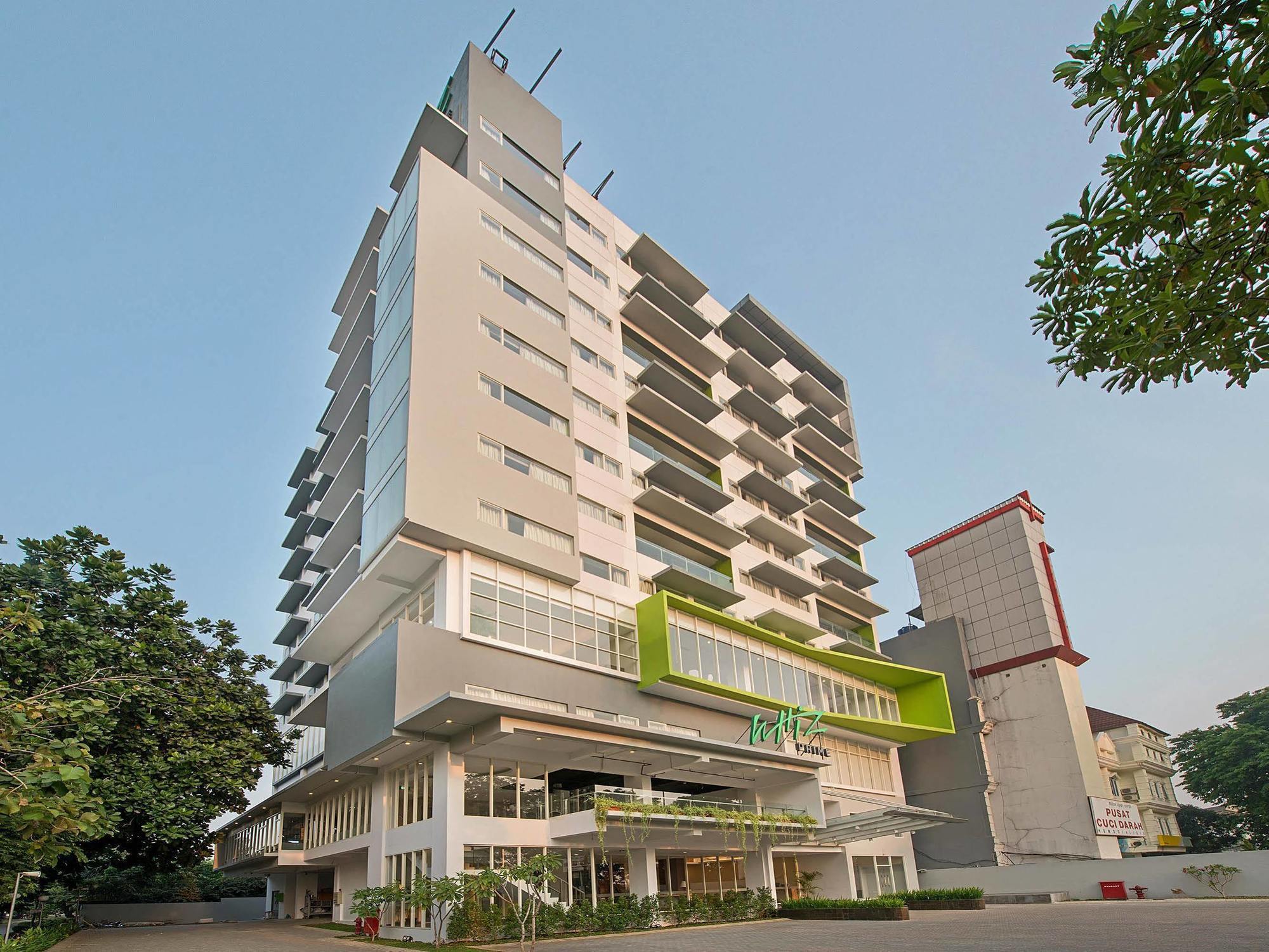 Whiz Prime Hotel Pajajaran Bogor Ngoại thất bức ảnh