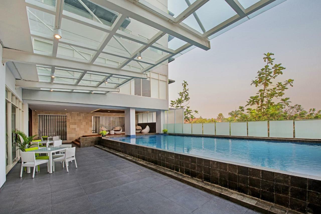 Whiz Prime Hotel Pajajaran Bogor Ngoại thất bức ảnh